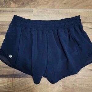 Lululemon Hotty Hot Shorts II 2.5" True Navy (Second Release) Size 8 Euc
